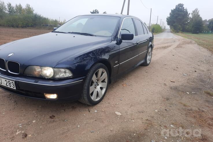 BMW 5 Series E39 Sedan 4-doors