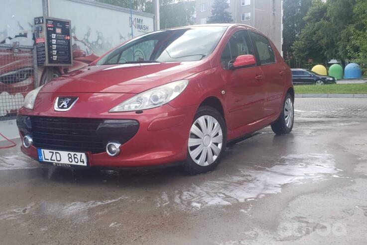Peugeot 307 1 generation [restyling] Hatchback 5-doors
