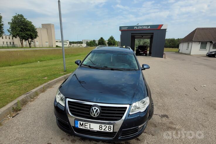 Volkswagen Passat B6 wagon 5-doors