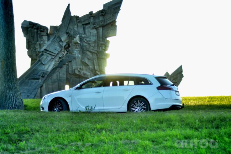 Opel Insignia A Sports Tourer wagon 5-doors