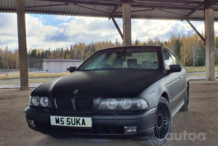 BMW 5 Series E39 Sedan 4-doors
