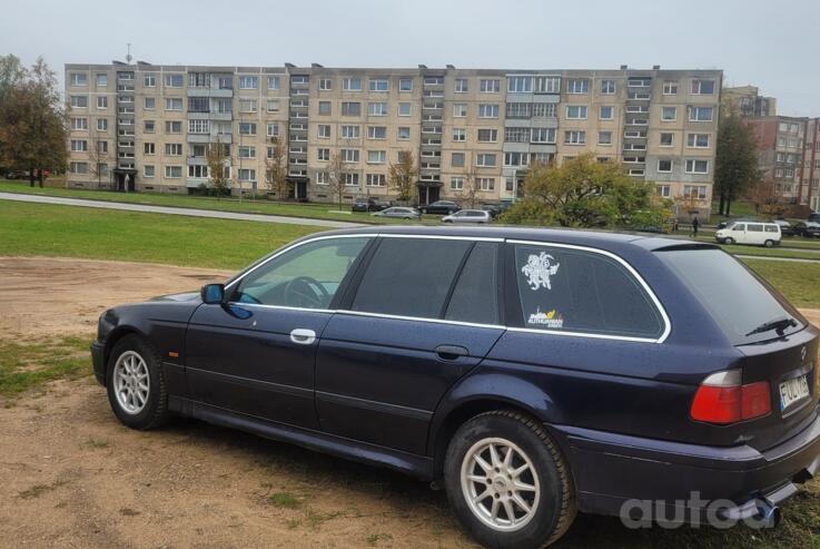 BMW 5 Series E39 Touring wagon