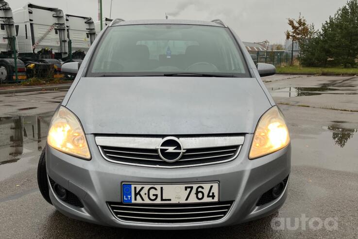 Opel Zafira B [restyling]