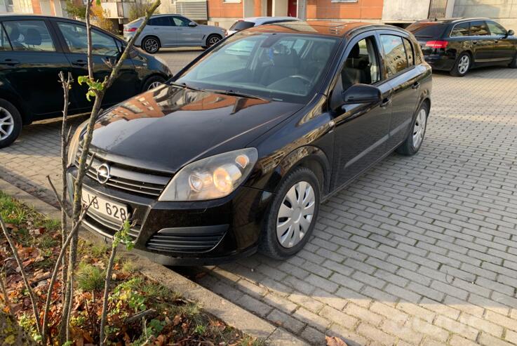 Opel Astra H Hatchback
