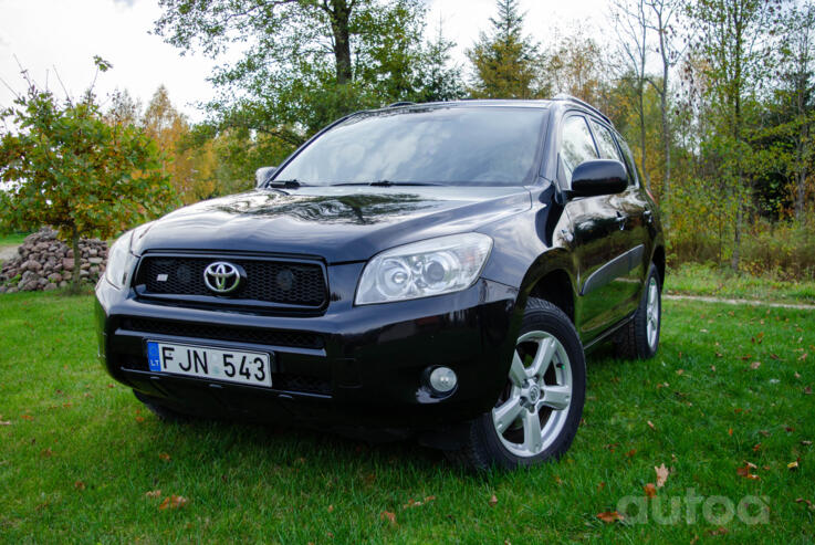 Toyota RAV4 3 generation Crossover