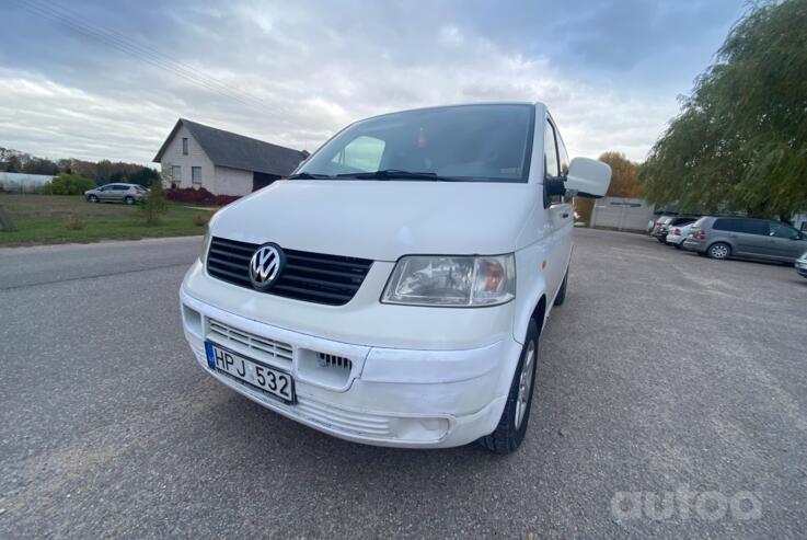 Volkswagen Transporter T5 Minivan 4-doors