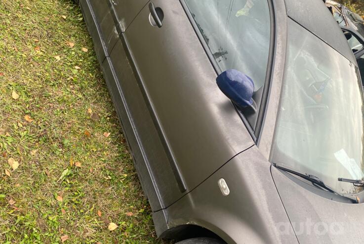 Volkswagen Passat B5.5 [restyling] Sedan