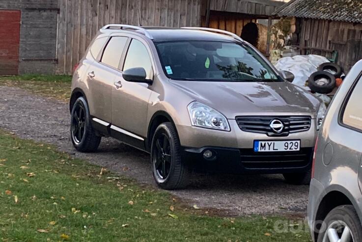Nissan Qashqai+2 1 generation