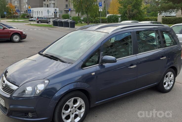 Opel Zafira B Minivan 5-doors