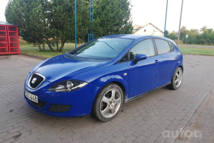 SEAT Leon 2 generation Hatchback 5-doors