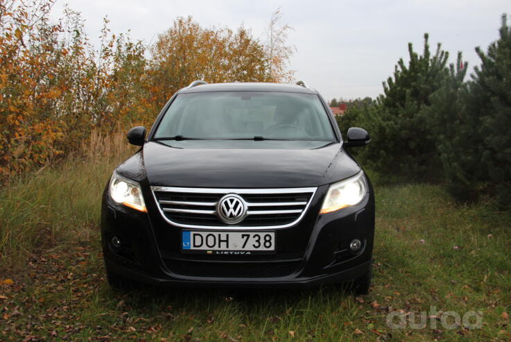 Volkswagen Tiguan 1 generation Crossover
