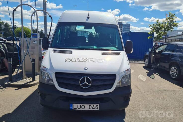 Mercedes-Benz Sprinter Second generation