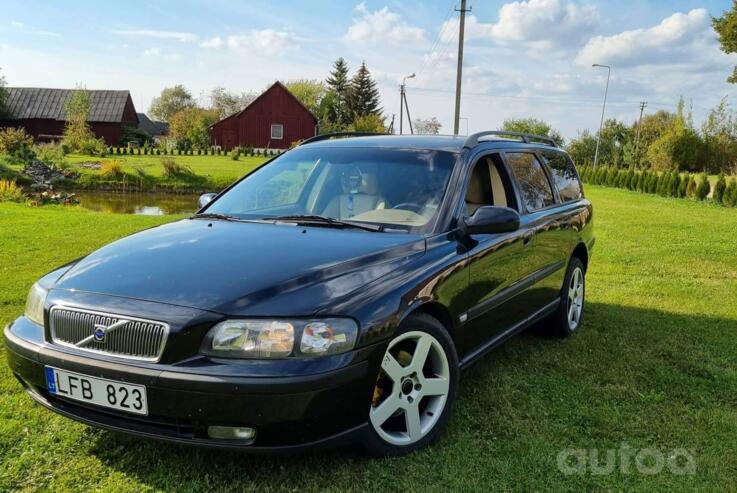 Volvo V70 2 generation R wagon 5-doors