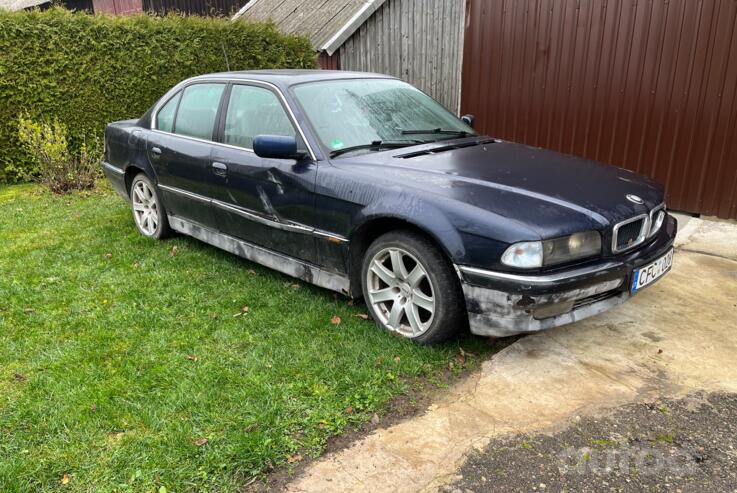 BMW 7 Series E38 Sedan