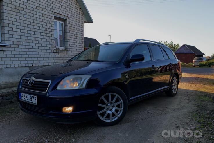 Toyota Avensis 2 generation wagon