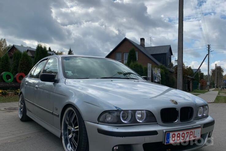 BMW 5 Series E39 Sedan 4-doors