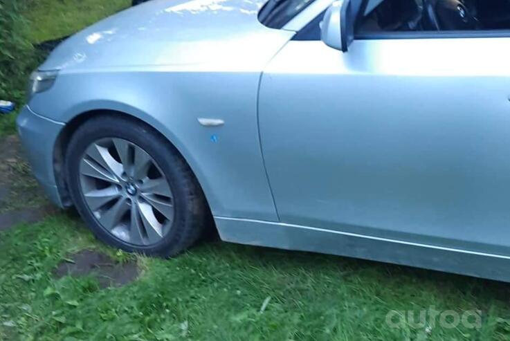 BMW 5 Series E60/E61 Touring wagon