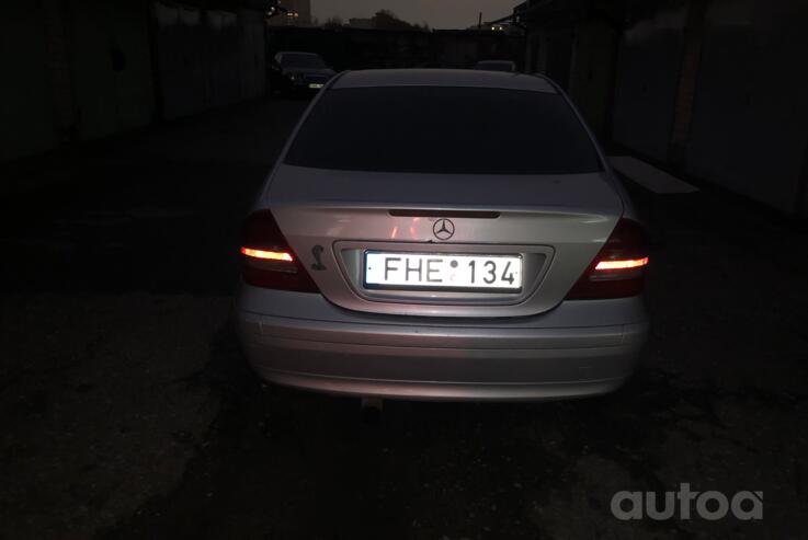 Mercedes-Benz C-Class W203/S203/CL203 Sedan 4-doors