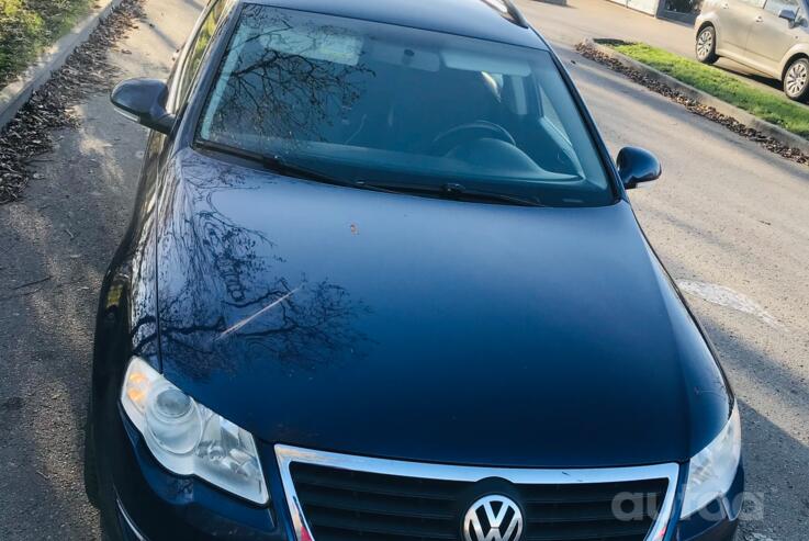 Volkswagen Passat B6 wagon 5-doors