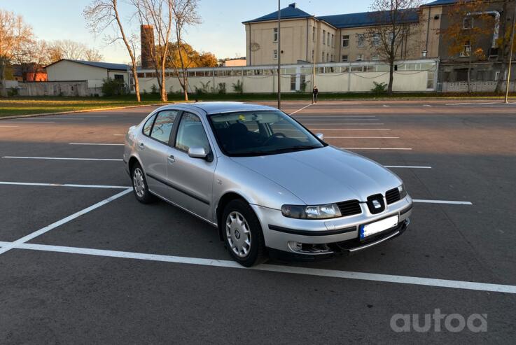 SEAT Toledo 2 generation Sedan