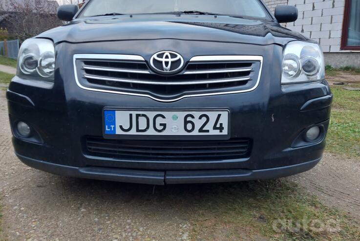 Toyota Avensis 2 generation wagon