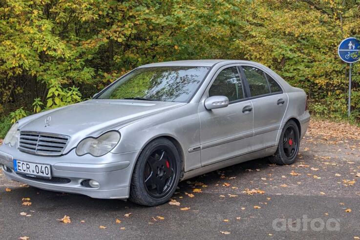 Mercedes-Benz C-Class W203/S203/CL203 Sedan