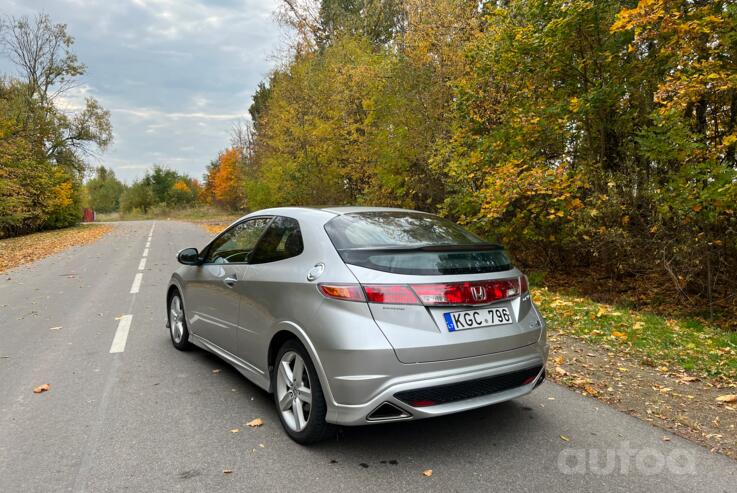 Honda Civic 8 generation Type-S hatchback 3-doors