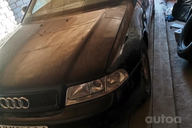 Audi A4 B5 Avant wagon 5-doors