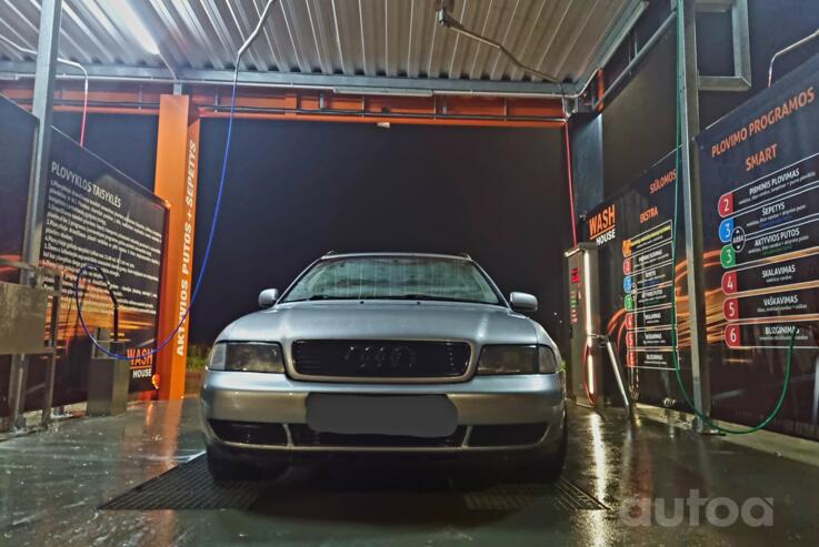 Audi A4 B5 Avant wagon 5-doors