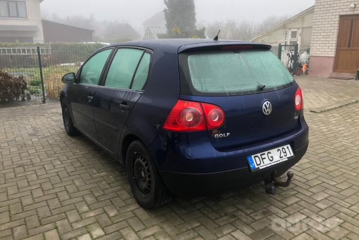 Volkswagen Golf 5 generation Hatchback 5-doors