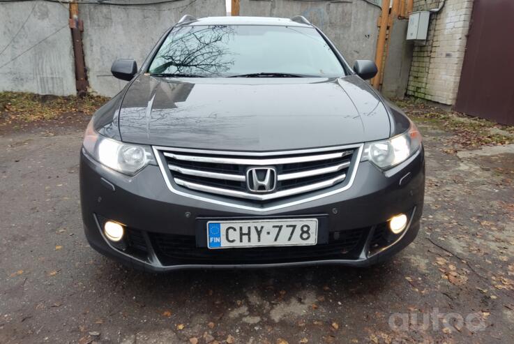 Honda Accord 8 generation Tourer wagon