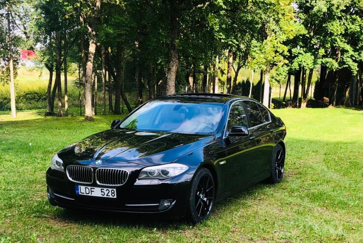 BMW 5 Series F07/F10/F11 Sedan