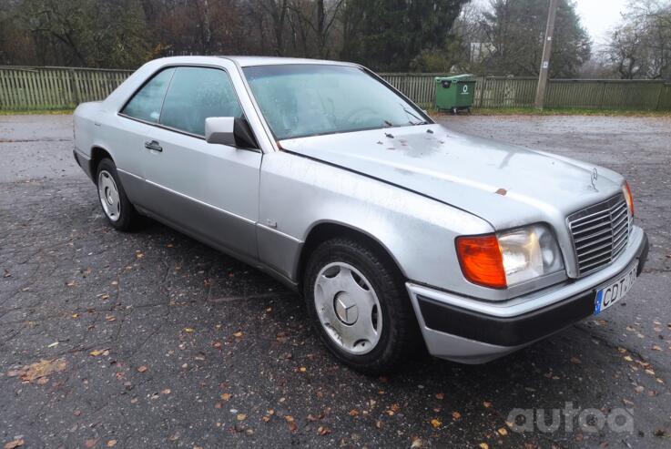 Mercedes-Benz W124 1 generation