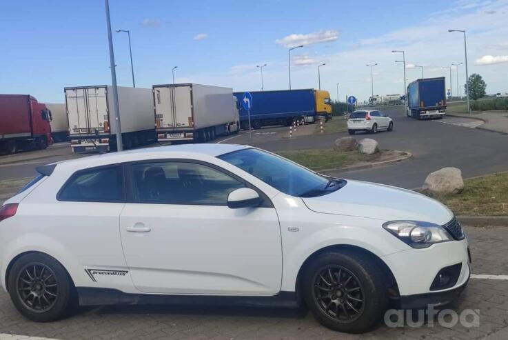 Kia Ceed 1 generation [restyling]
