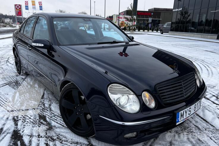 Mercedes-Benz E-Class W211 Sedan