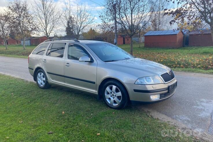 Skoda Octavia 2 generation Combi wagon 5-doors