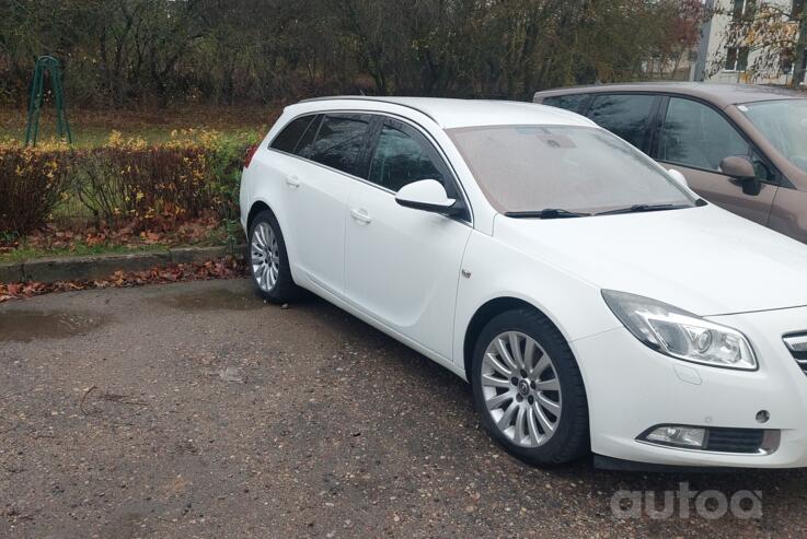 Opel Insignia A Sports Tourer wagon 5-doors