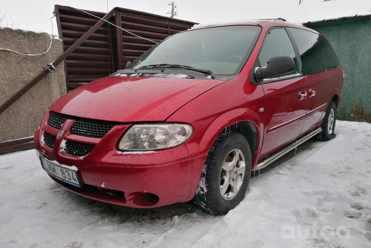 Dodge Caravan 4 generation Grand minivan 5-doors