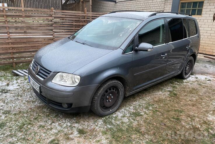 Volkswagen Touran 1 generation Minivan