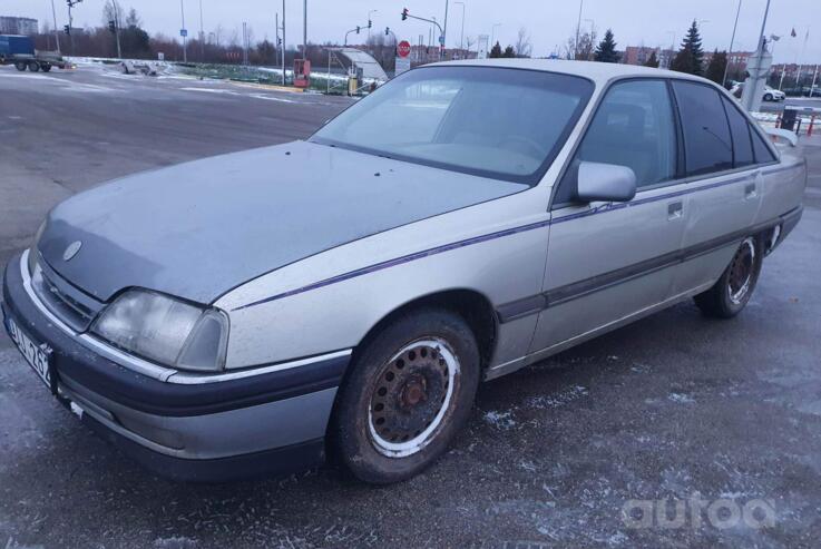 Opel Omega A Sedan
