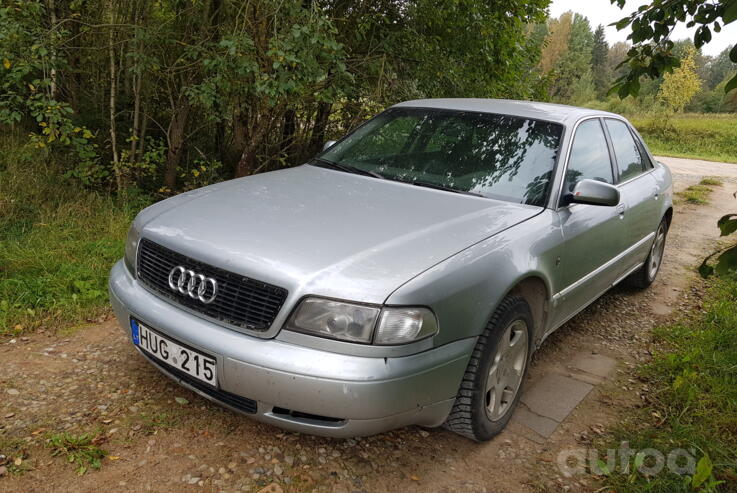 Audi A8 D2/4D Sedan 4-doors