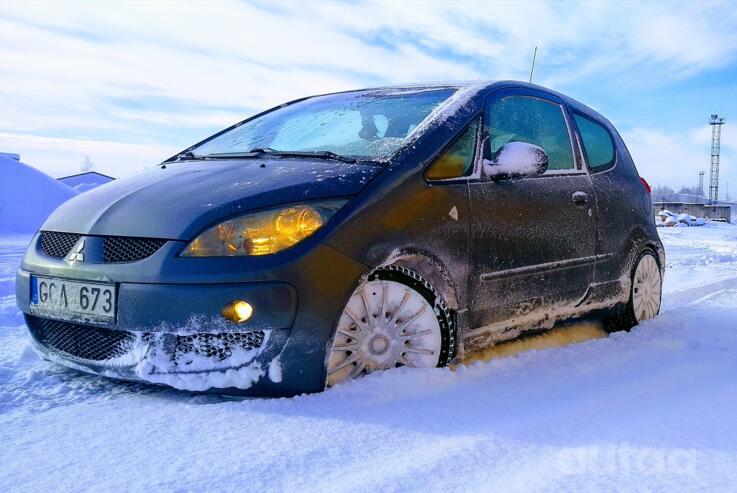 Mitsubishi Colt Z30 Hatchback 3-doors