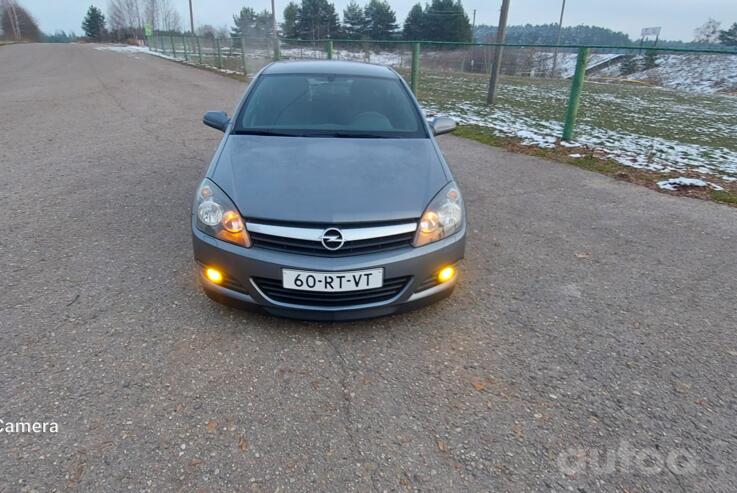 Opel Astra H Hatchback