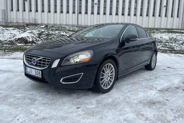 Volvo S60 2 generation Sedan