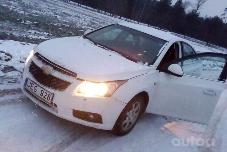 Chevrolet Cruze J300 Sedan