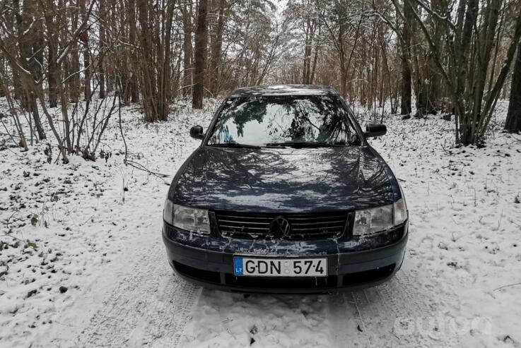 Volkswagen Passat B5 Sedan 4-doors