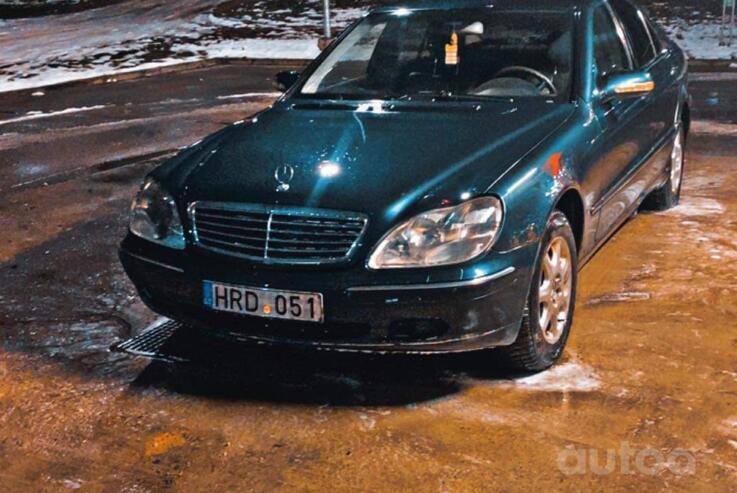 Mercedes-Benz S-Class W220 Sedan