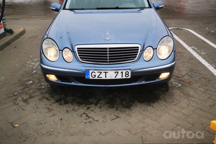Mercedes-Benz E-Class W211 Sedan
