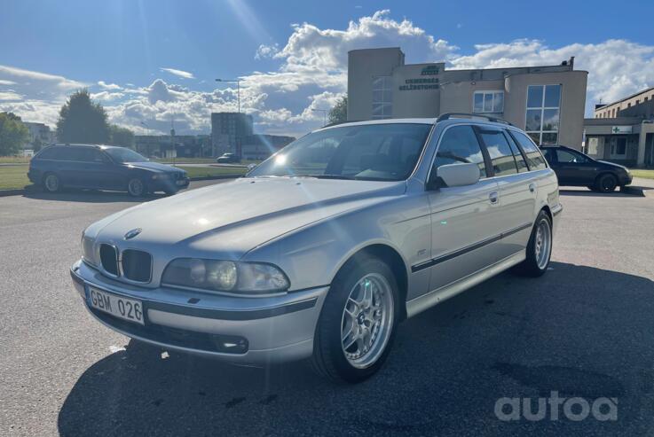 BMW 5 Series E39 Touring wagon
