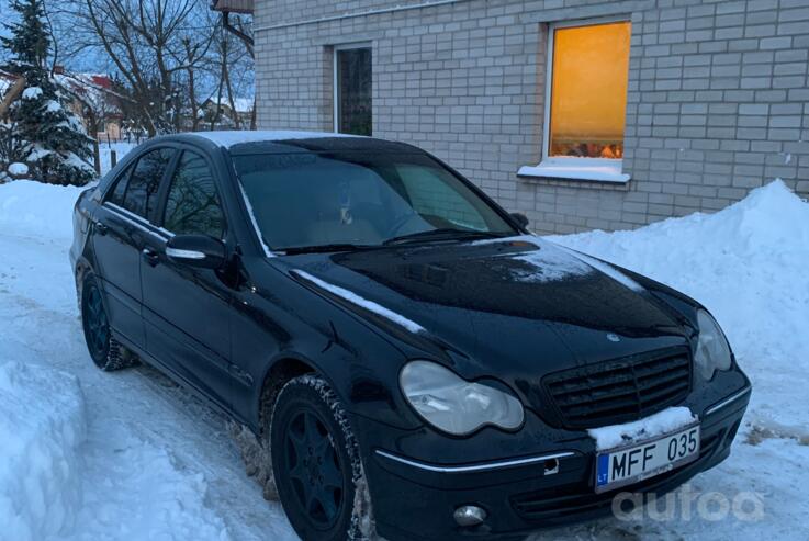 Mercedes-Benz C-Class W203/S203/CL203 Sedan
